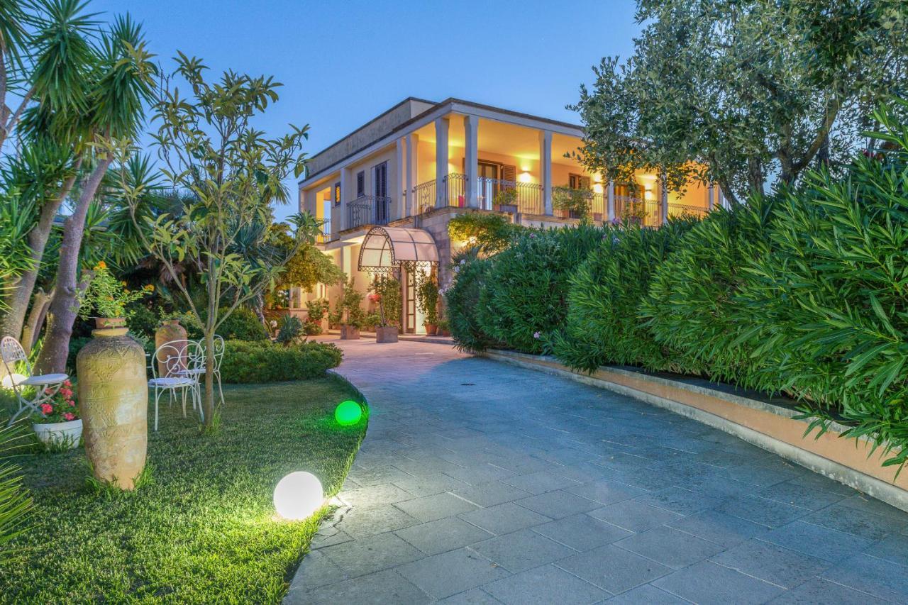 Casalusa Home Casamassella Kültér fotó